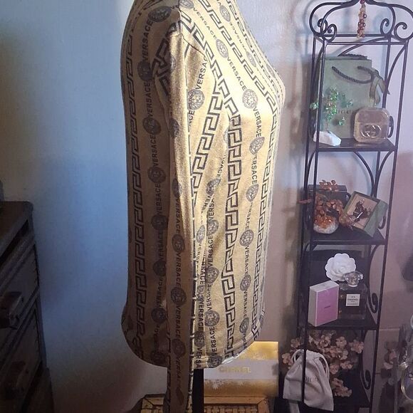 Versace Beige and Black Logo Long Sleeve Shirt Size Medium - Picture 7 of 7